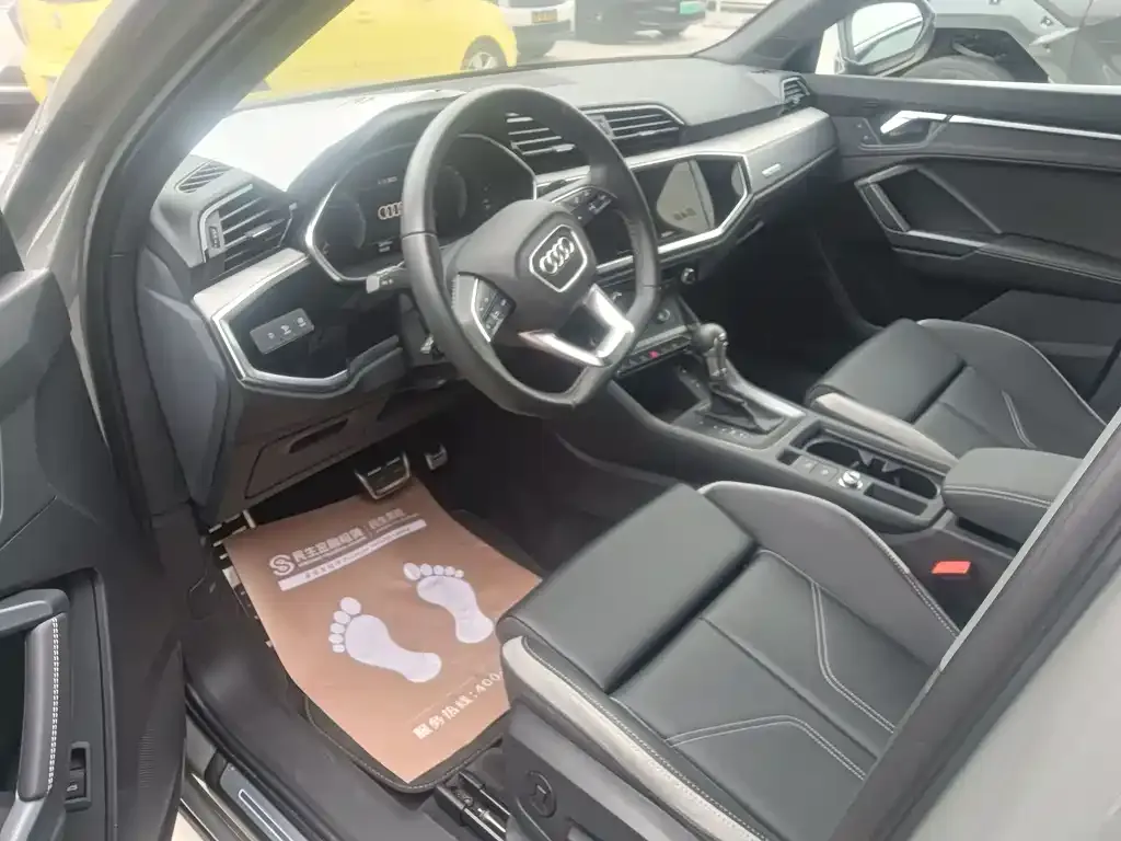 Audi Q3 2024 из CN, фото 5