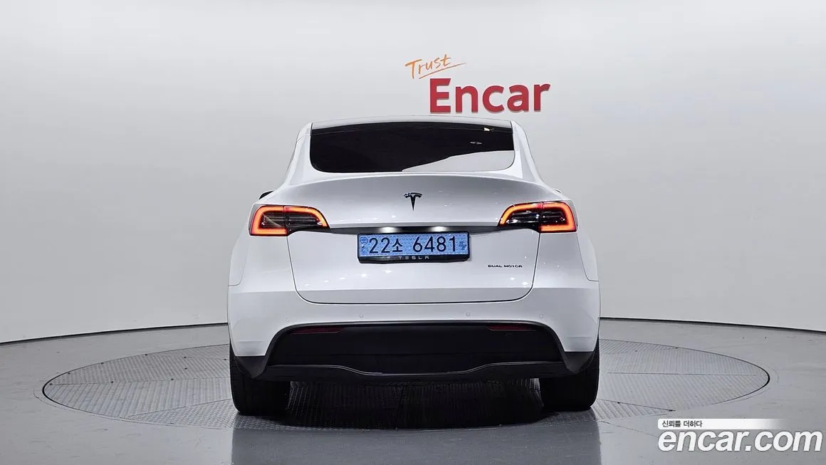 Tesla Model Y — фото 4