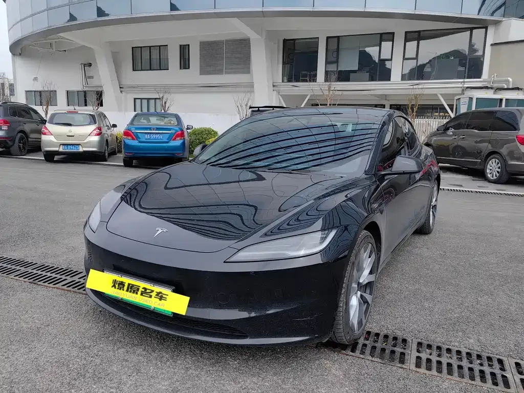 Tesla Model 3 2023 из CN, фото 1