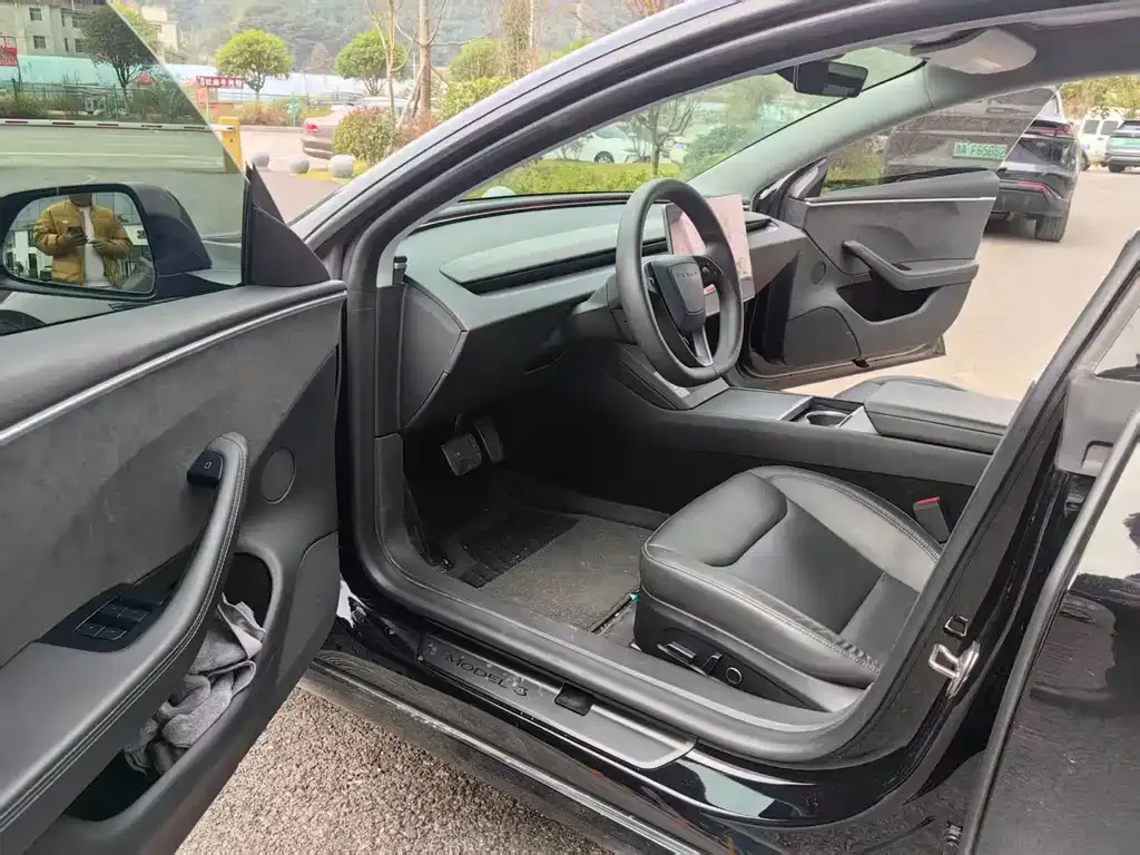 Tesla Model 3 2023 из CN, фото 8