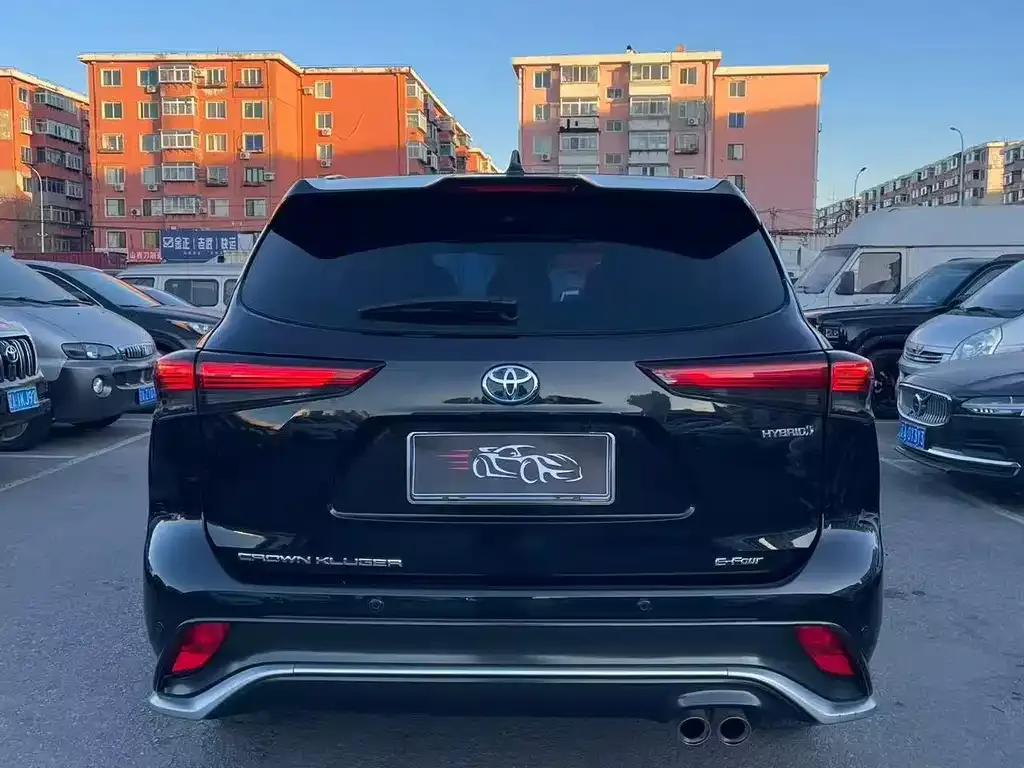 Toyota Crown Kluger 2022 из CN, фото 9