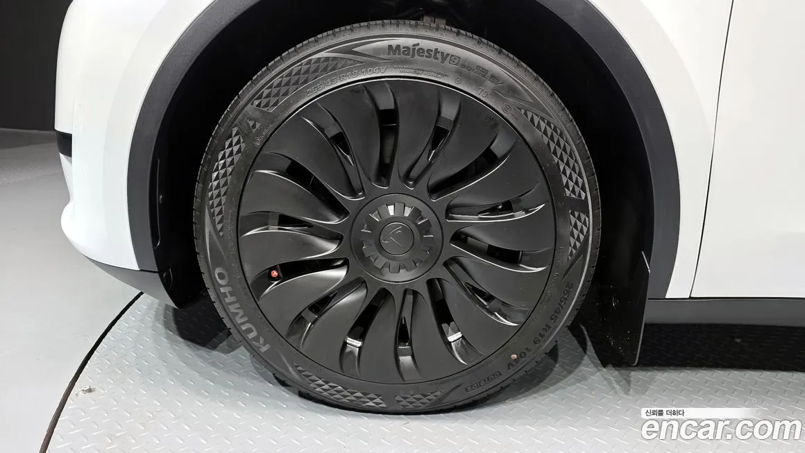 Tesla Model Y 2024 из KR, фото 5