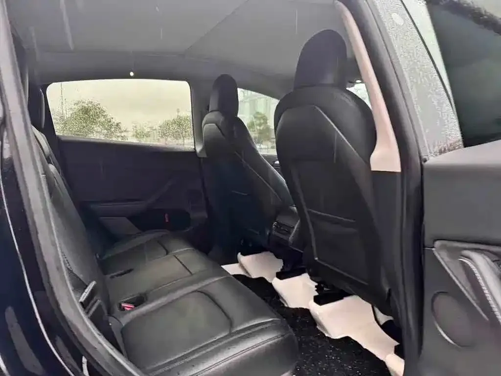 Tesla Model Y 2022 из CN, фото 9