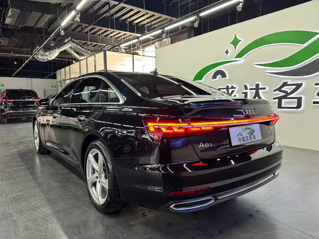 Audi A6L 2021 из CN, фото 4