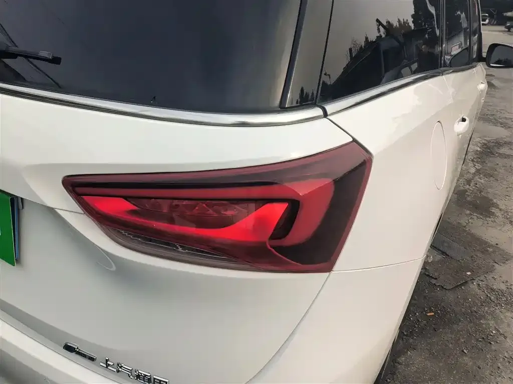 Buick GL6 2023 из CN, фото 8