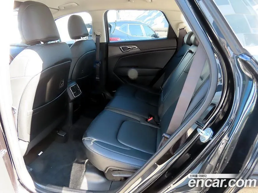 Kia Sportage — фото 6