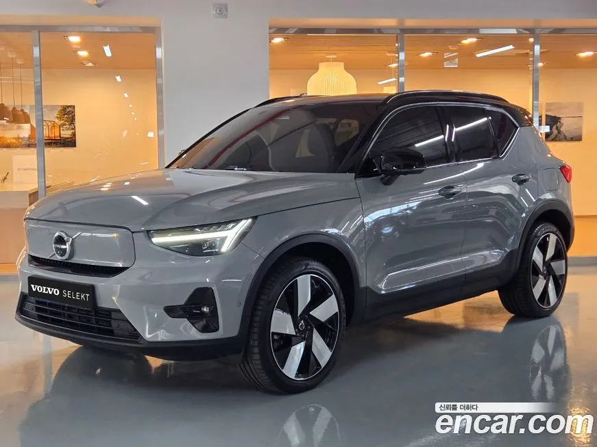 Volvo XC40 2024 из KR, фото 1