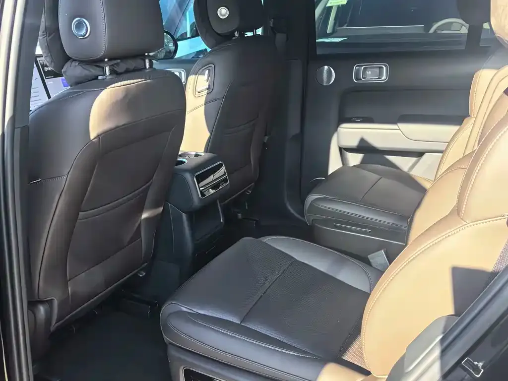 Li Auto L8 2023 из CN, фото 4