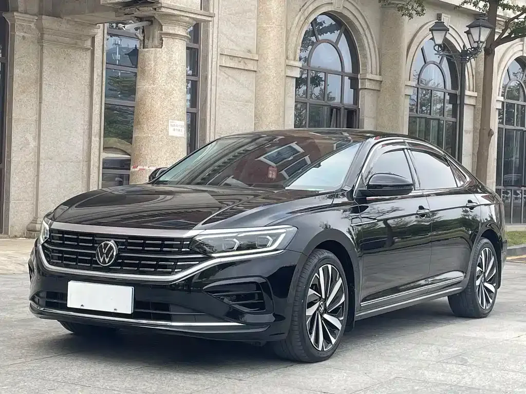 Volkswagen Passat 2022 из CN, фото 1