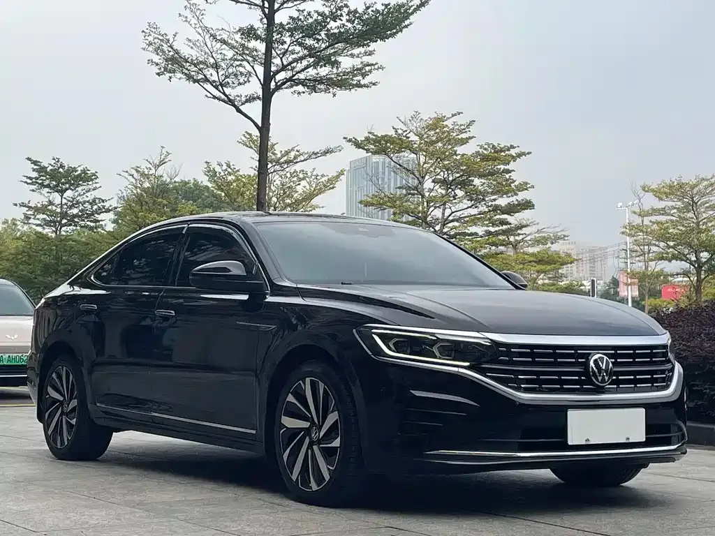 Volkswagen Passat 2022 из CN, фото 2