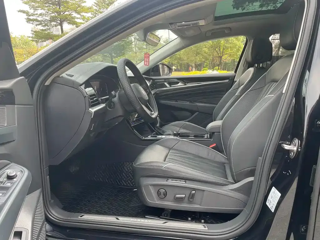 Volkswagen Passat 2022 из CN, фото 8
