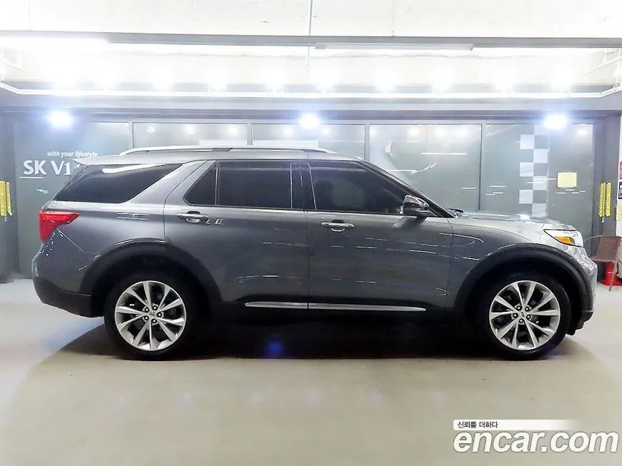 Ford Explorer 2022 из KR, фото 3