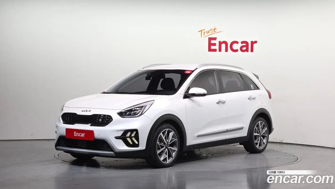 Kia Niro — фото 1