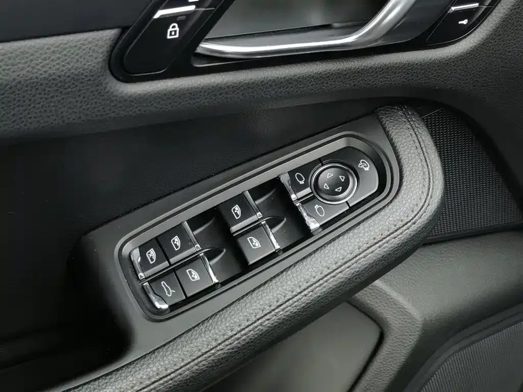 Porsche Macan 2021 из CN, фото 9