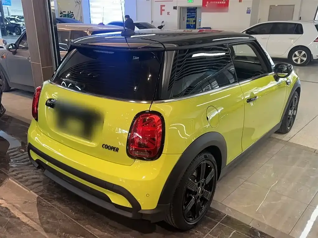 MINI Cooper (3-door) 2023 из CN, фото 5