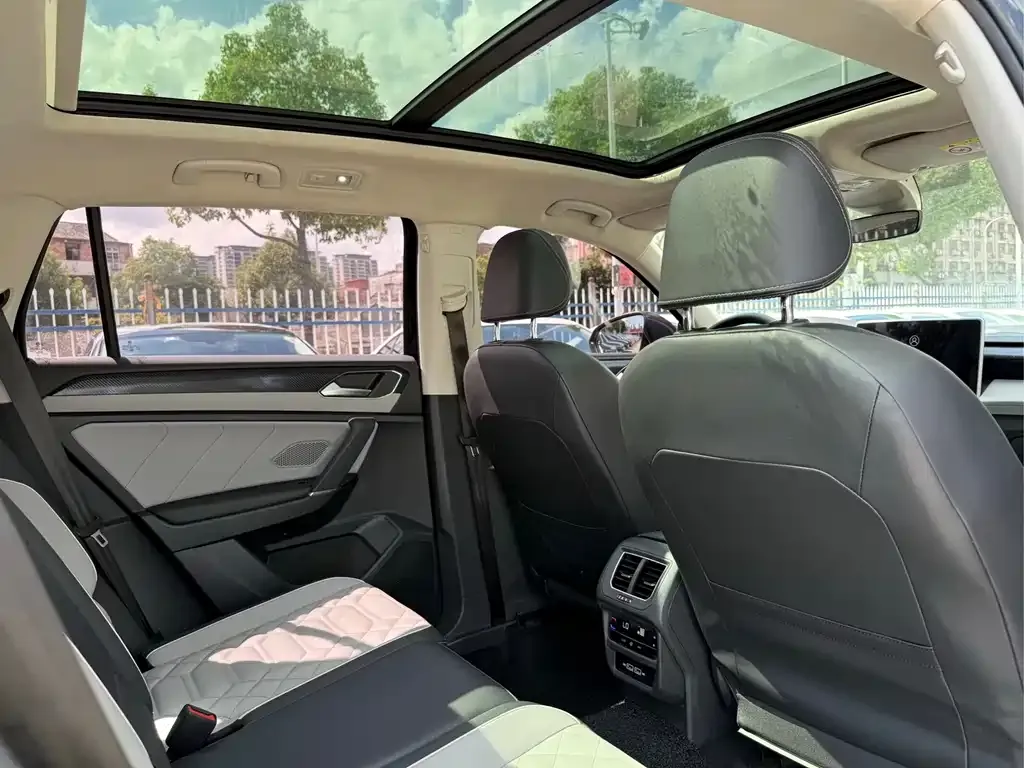 Volkswagen Tayron 2024 из CN, фото 9