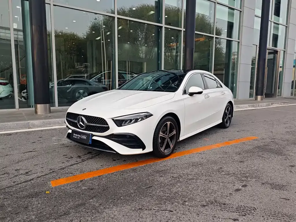 Mercedes-Benz A-Class — фото 1