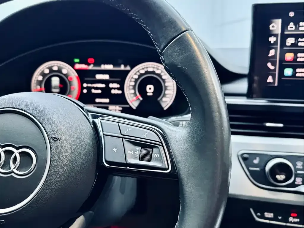 Audi A4L 2022 из CN, фото 5