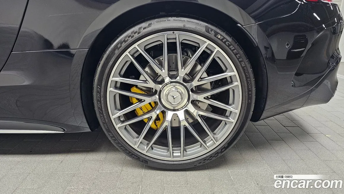 Mercedes-Benz AMG GT 2025 из KR, фото 5