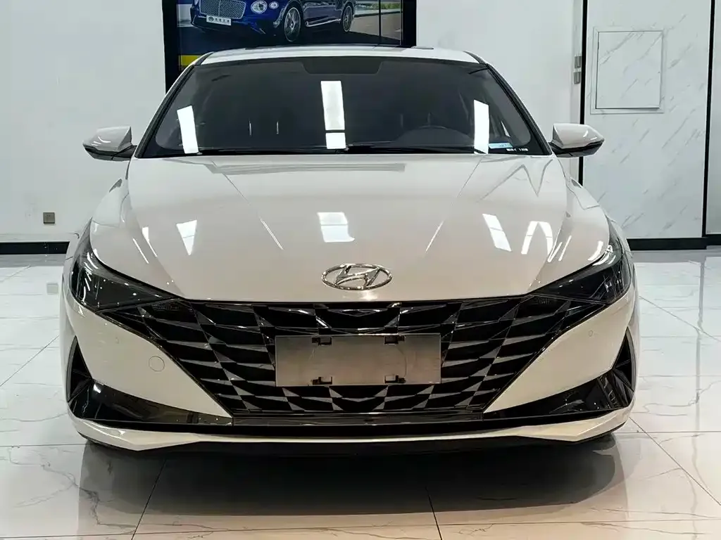 Hyundai Elantra 2022 из CN, фото 2