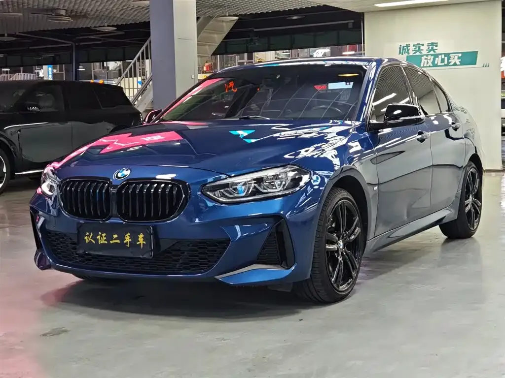 BMW 1 Series 2022 из CN, фото 1