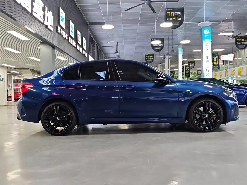 BMW 1 Series 2022 из CN, фото 4
