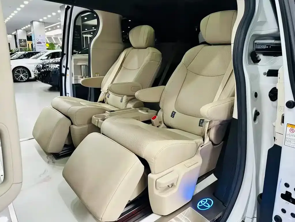 Toyota Sienna 2022 из CN, фото 7