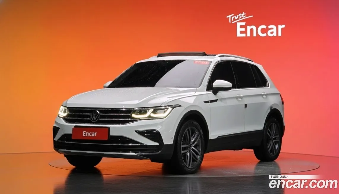 Volkswagen Tiguan — фото 1