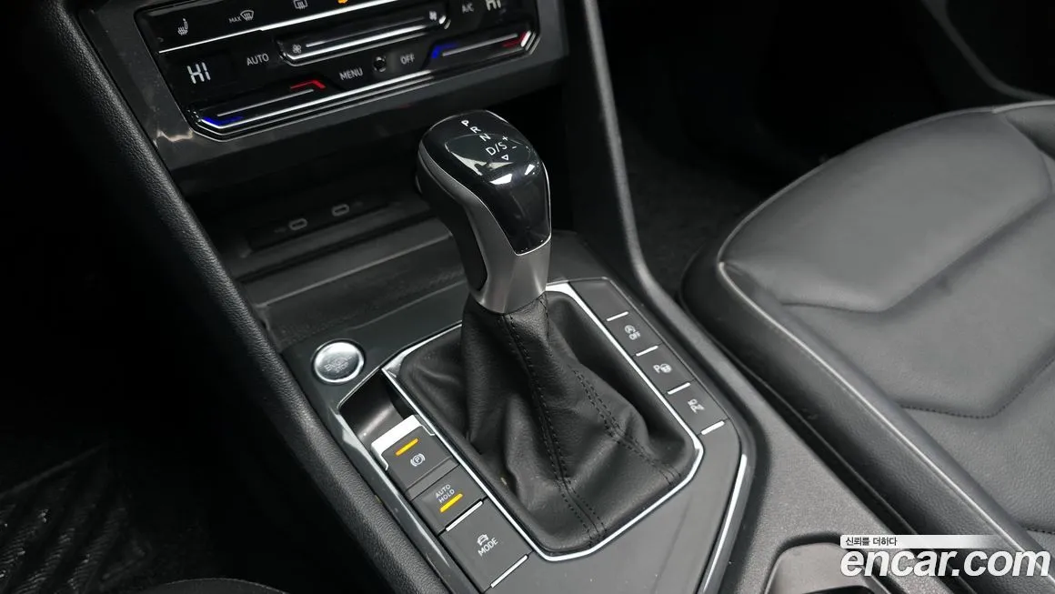 Volkswagen Tiguan — фото 9