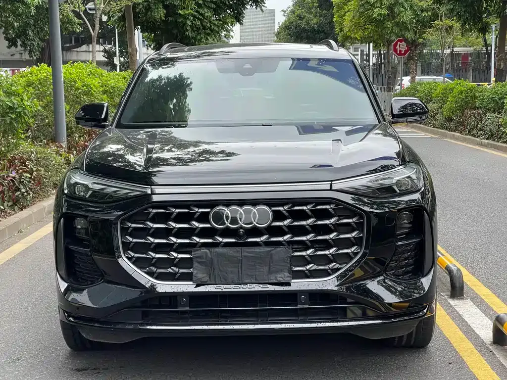 Audi Q6 2023 из CN, фото 2