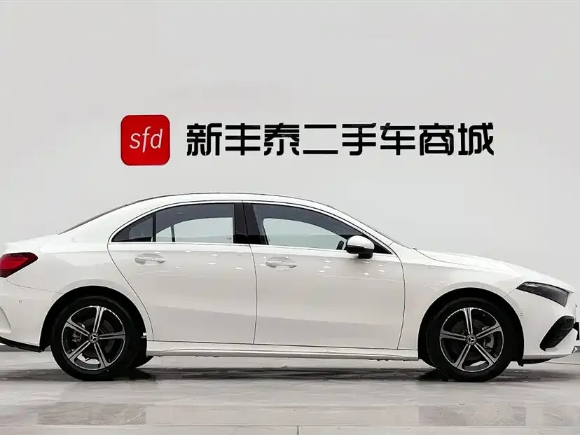 Mercedes-Benz A-Class 2023 из CN, фото 3