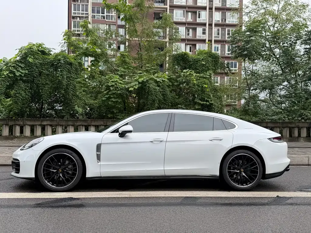 Porsche Panamera 2022 из CN, фото 2