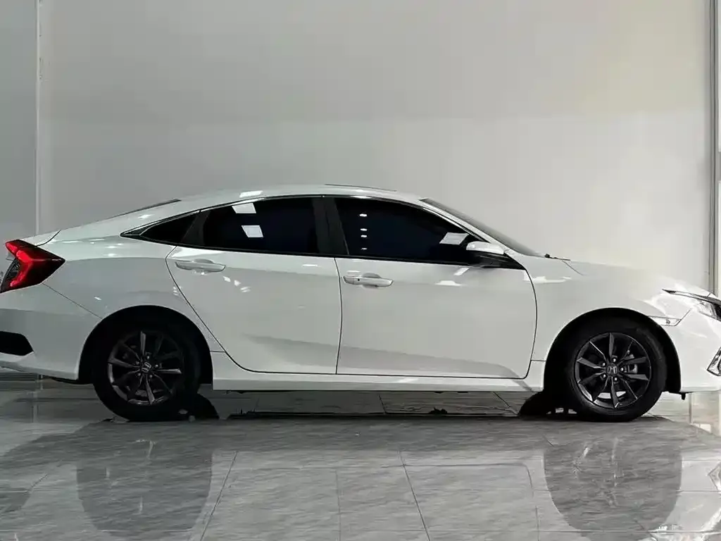 Honda Civic 2021 из CN, фото 3