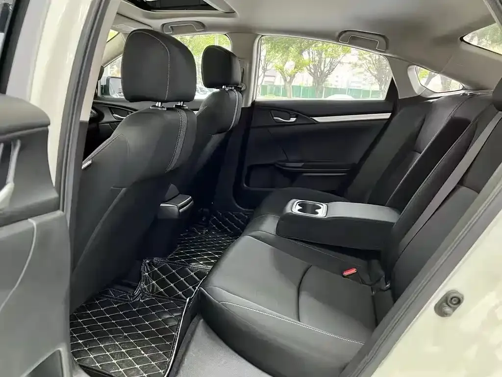 Honda Civic 2021 из CN, фото 6
