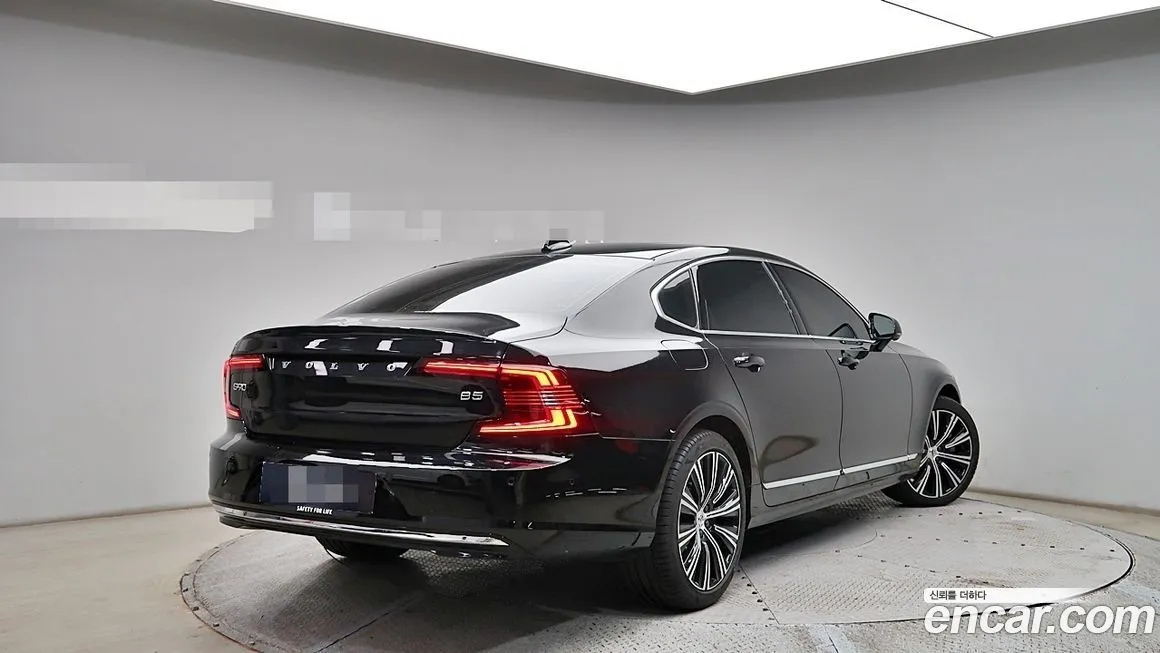 Volvo S90 2025 из KR, фото 2