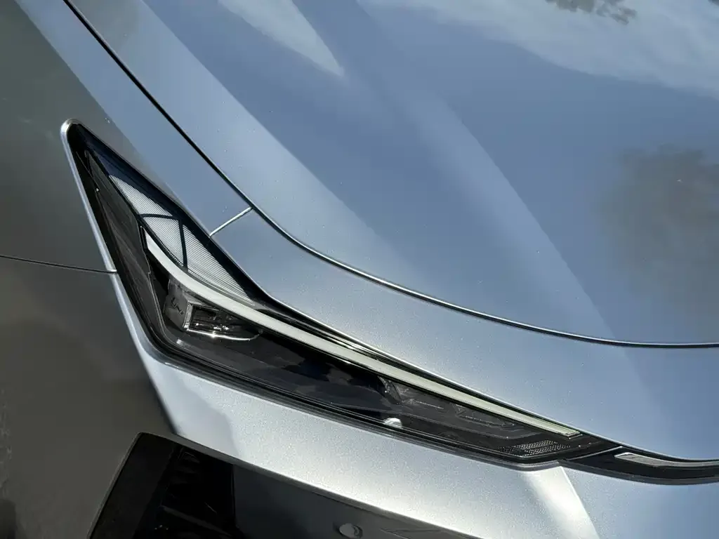 Changan UNI-V 2024 из CN, фото 4