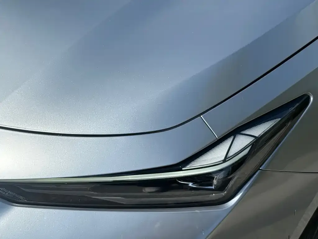 Changan UNI-V 2024 из CN, фото 5
