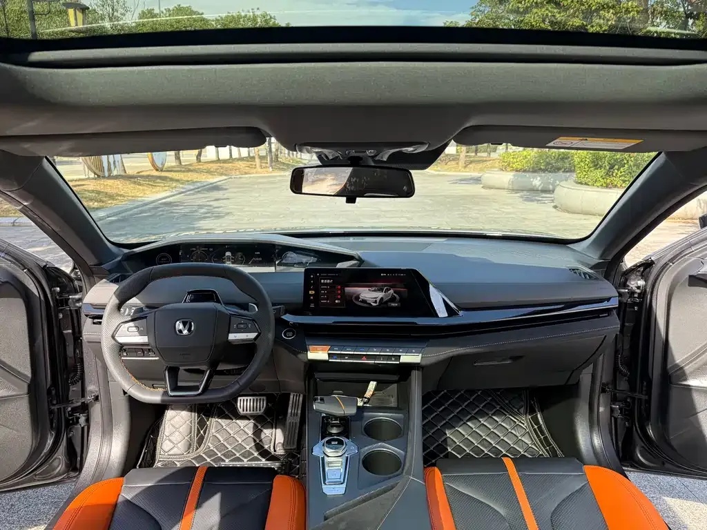 Changan UNI-V 2024 из CN, фото 9