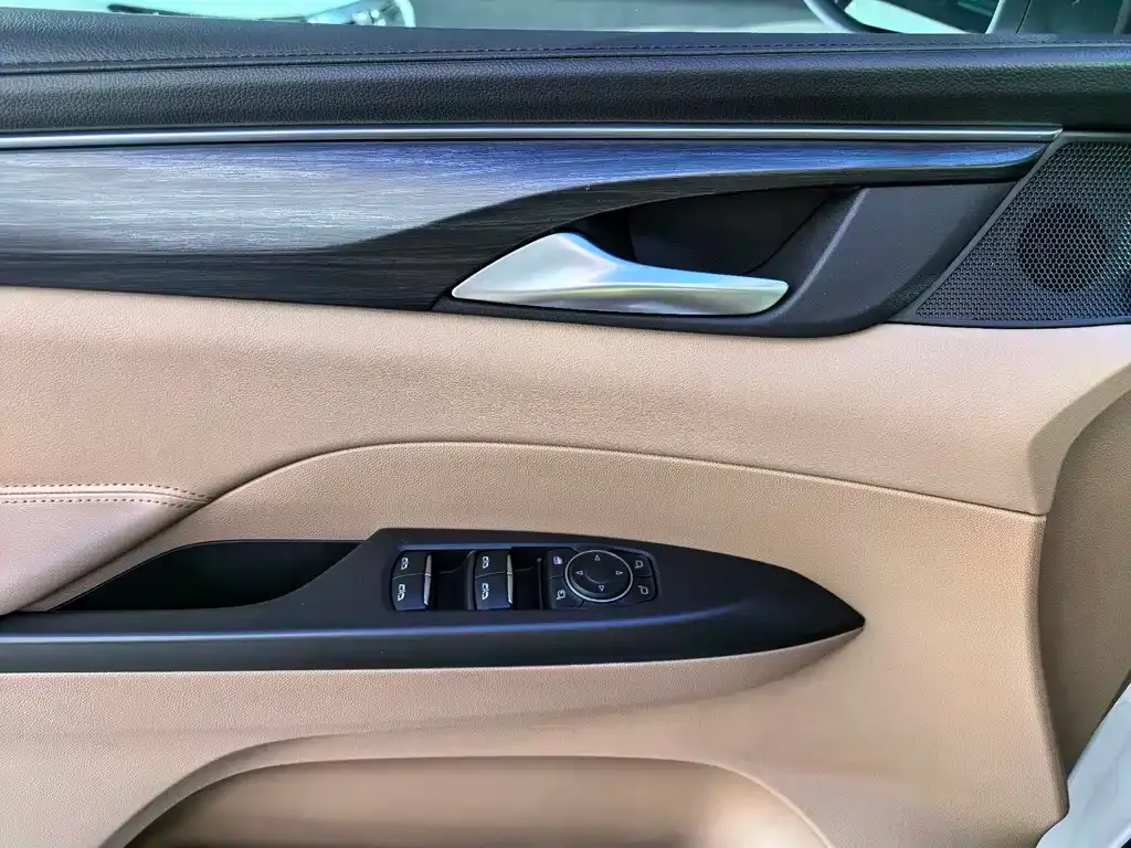 Buick GL8 2021 из CN, фото 10