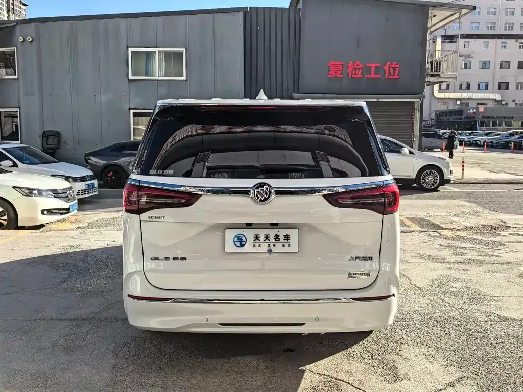 Buick GL8 2021 из CN, фото 4