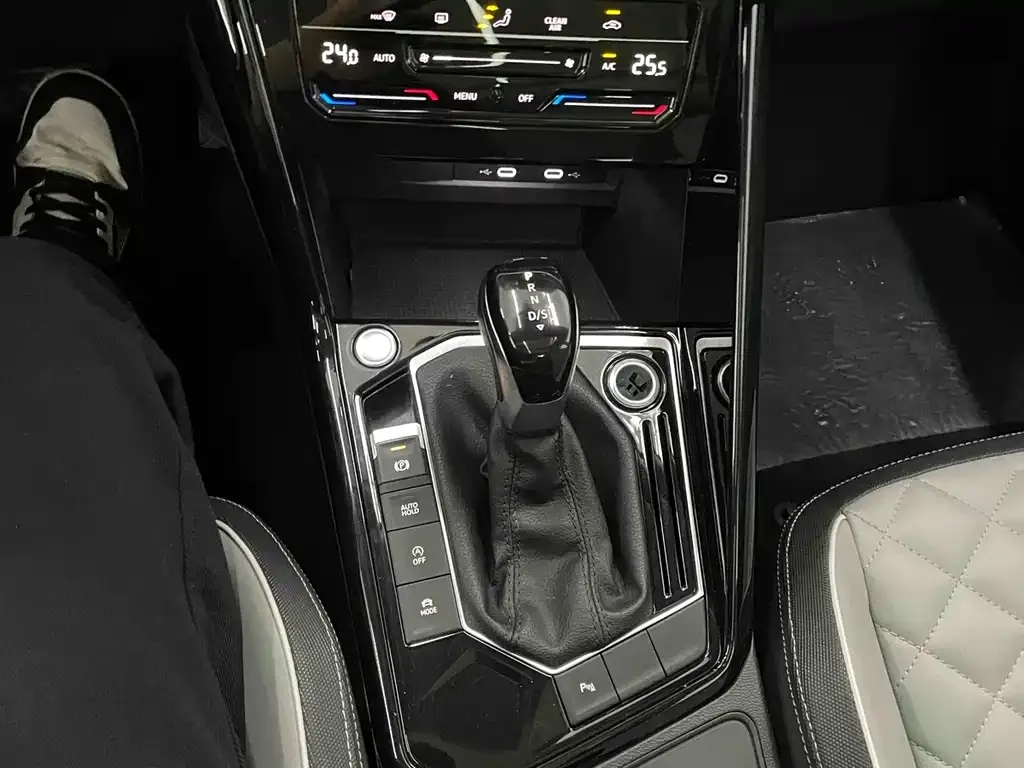 Volkswagen Tayron 2022 из CN, фото 10
