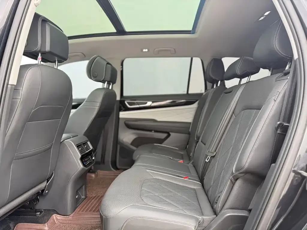 Volkswagen Teramont 2023 из CN, фото 8