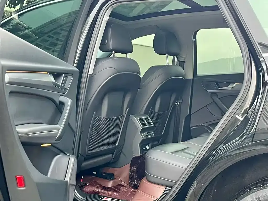 Audi Q5L 2022 из CN, фото 9