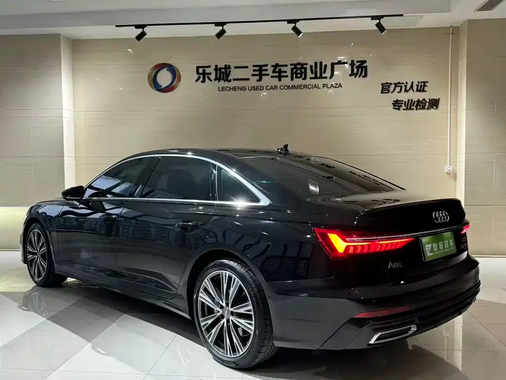 Audi A6L 2021 из CN, фото 9