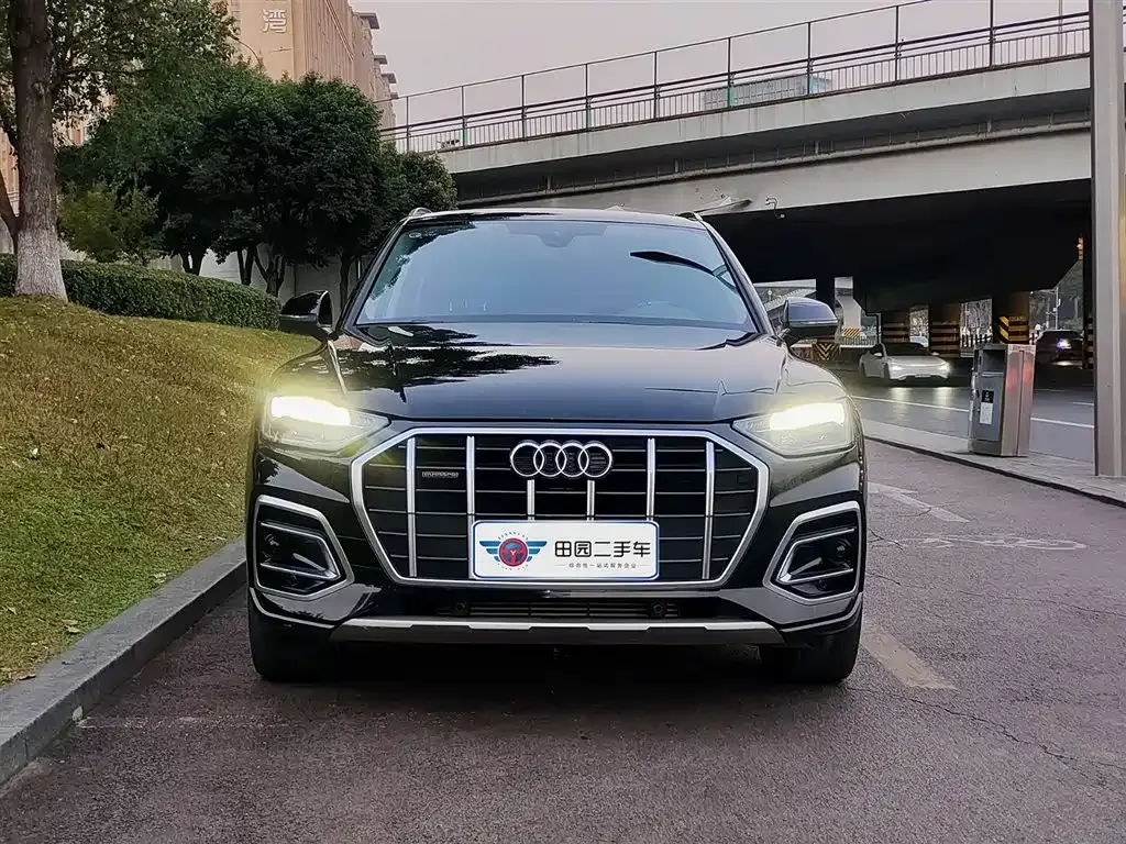 Audi Q5L 2022 из CN, фото 2