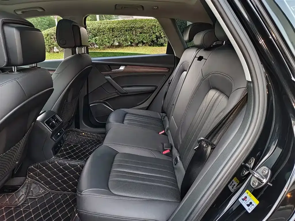 Audi Q5L 2022 из CN, фото 8