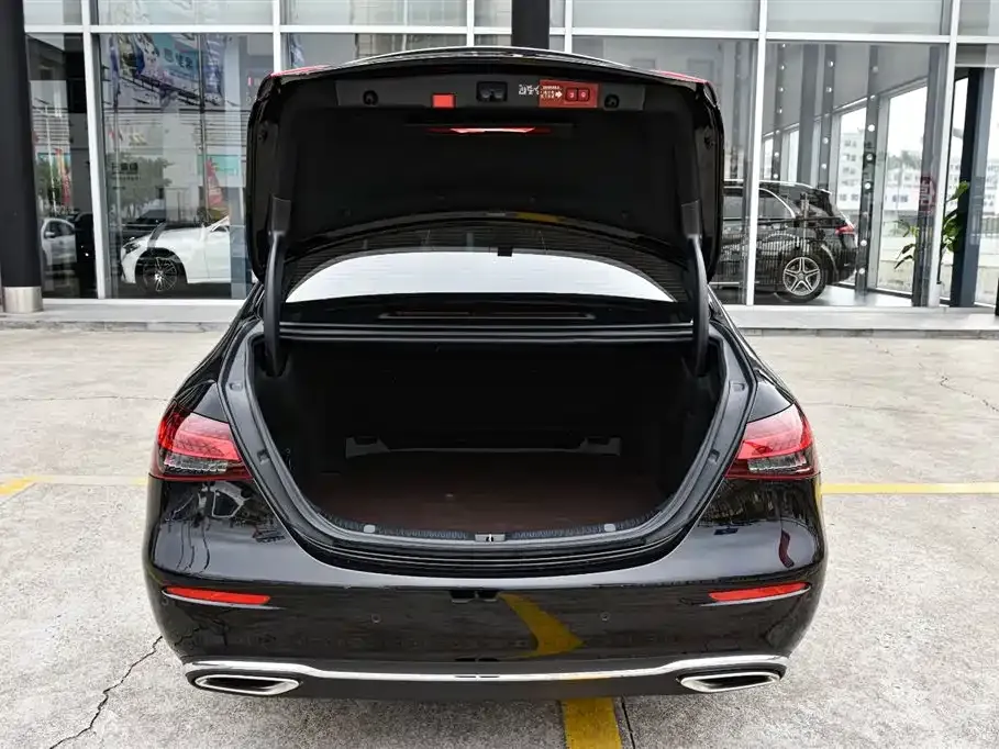 Mercedes-Benz E-Class 2023 из CN, фото 10