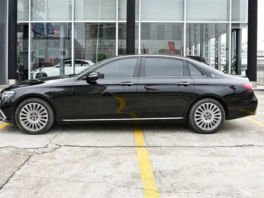 Mercedes-Benz E-Class 2023 из CN, фото 2