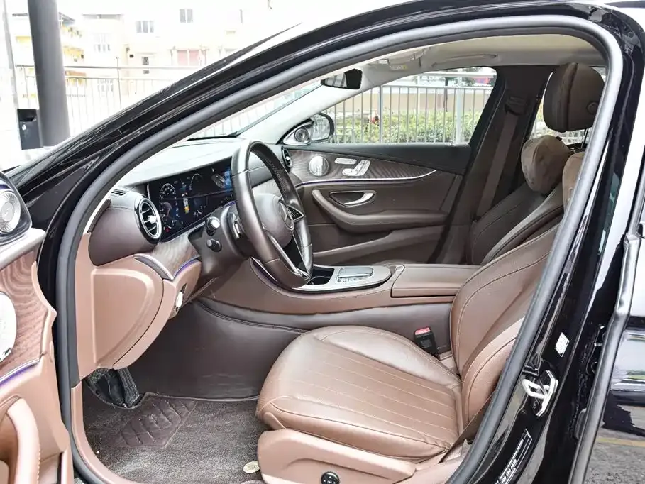 Mercedes-Benz E-Class 2023 из CN, фото 4