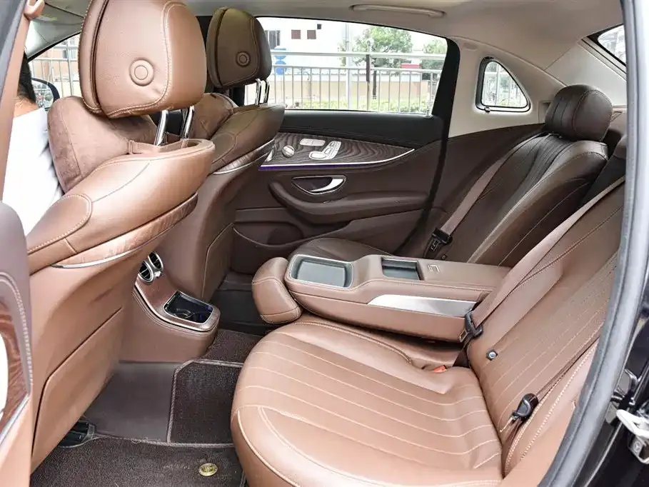 Mercedes-Benz E-Class 2023 из CN, фото 5